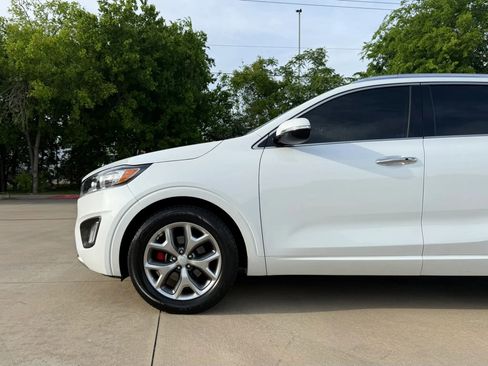 Used 2017 Kia Sorento SX FWD image 16