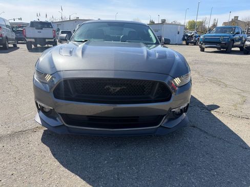 Used 2017 Ford Mustang GT Premium w/ GT Performance Package image 8