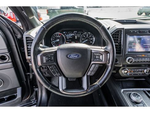 Used 2021 Ford Expedition Max Limited image 11
