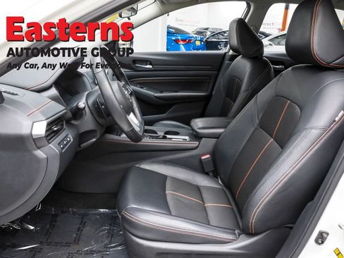 Used 2022 Nissan Altima 2.5 SR FWD image 14