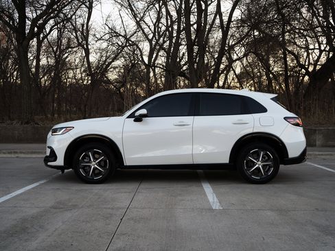 Used 2024 Honda HR-V EX-L image 6