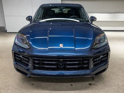 Certified 2025 Porsche Cayenne GTS AWD/4WD image 12