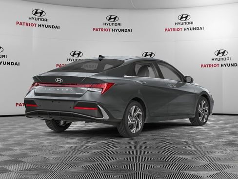 New 2026 Hyundai Elantra Limited FWD image 2