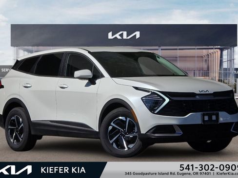 Certified 2025 Kia Sportage LX AWD/4WD image 1