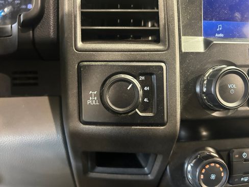 Used 2020 Ford F250 XL w/ STX Appearance Package AWD/4WD image 14
