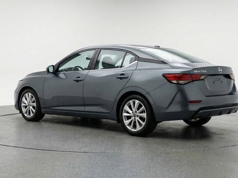 Used 2025 Nissan Sentra S image 6