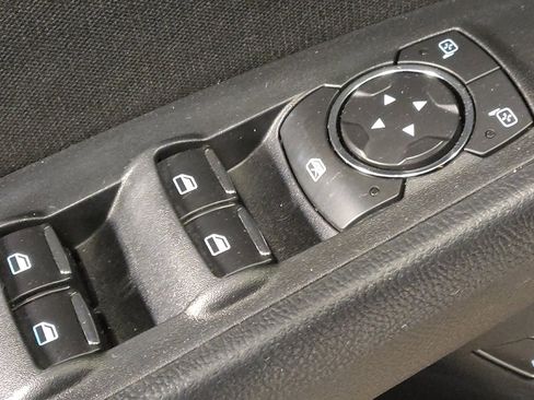 Used 2019 Ford Fusion SE image 27