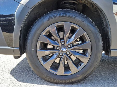 Used 2025 Subaru Outback Onyx Edition AWD/4WD image 11