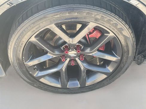 Used 2022 Dodge Challenger R/T w/ Blacktop Package RWD image 27