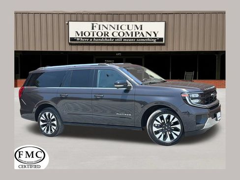 Used 2025 Ford Expedition Max Platinum w/ Driver's Package AWD/4WD image 1