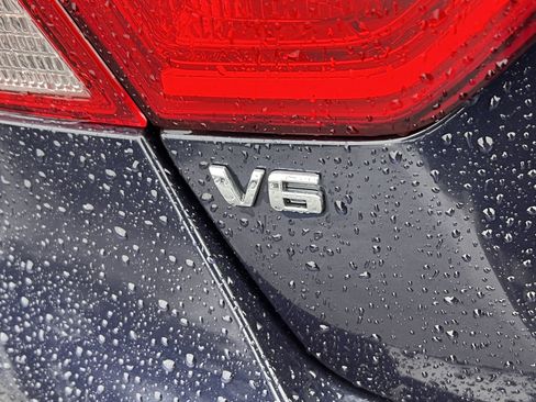 Used 2019 Chevrolet Impala LT w/ Sunroof and Spoiler Package image 10