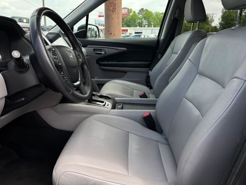 Used 2017 Honda Pilot EX-L image 19