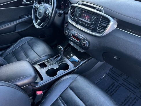 Used 2016 Kia Sorento EX w/ EX Premium Package image 16