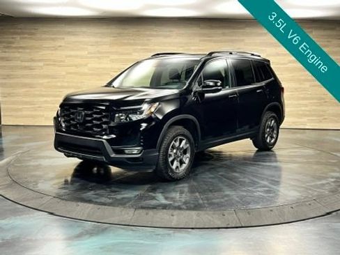 Used 2023 Honda Passport TrailSport image 5