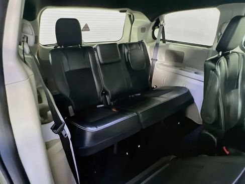 Used 2018 Dodge Grand Caravan SXT w/ Driver Convenience Group FWD image 28