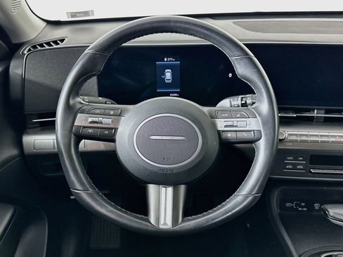 Used 2025 Hyundai Kona SEL AWD/4WD image 18