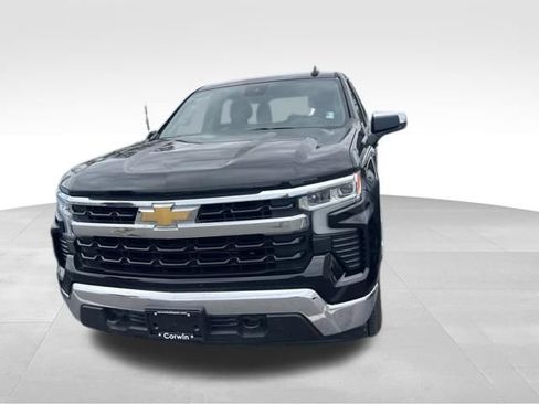 Used 2024 Chevrolet Silverado 1500 LT w/ Protection Package AWD/4WD image 3