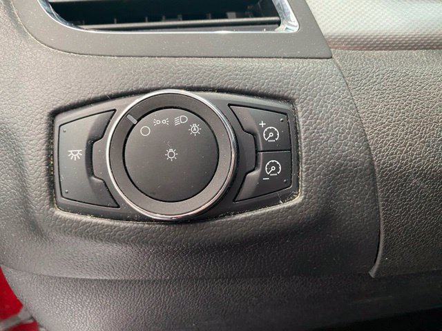 Used 2012 Ford Edge SEL FWD image 15