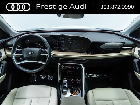Used 2025 Audi Q5 Premium w/ Convenience Package AWD/4WD image 18