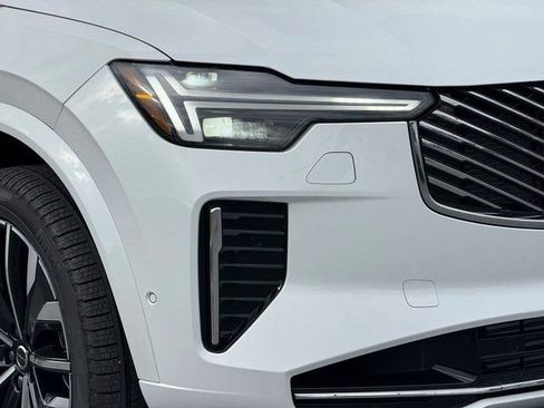 New 2026 Volvo XC90 T8 Ultra image 3