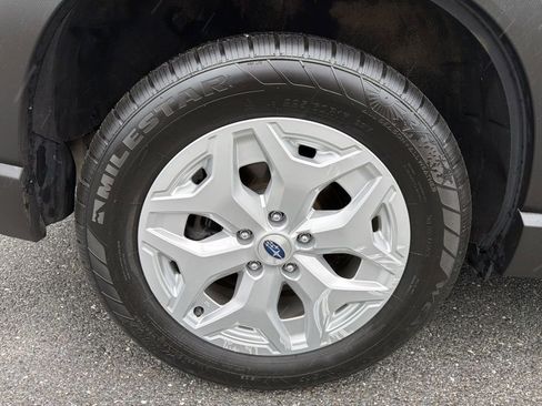Used 2023 Subaru Forester AWD/4WD image 13