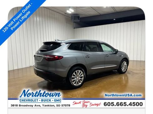 Used 2020 Buick Enclave Premium w/ Surround and Sites Package AWD/4WD image 6