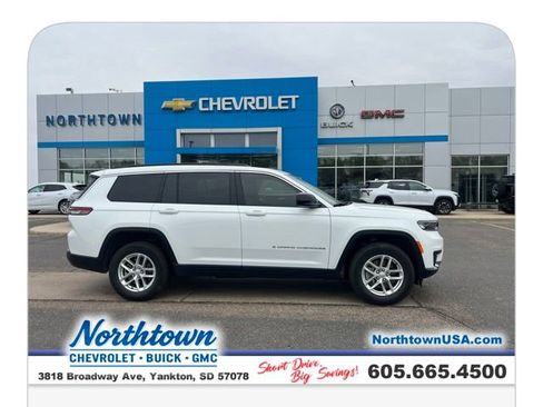 Used 2024 Jeep Grand Cherokee L Laredo AWD/4WD image 31