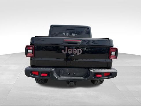 Used 2025 Jeep Gladiator Rubicon w/ Convenience Group AWD/4WD image 8