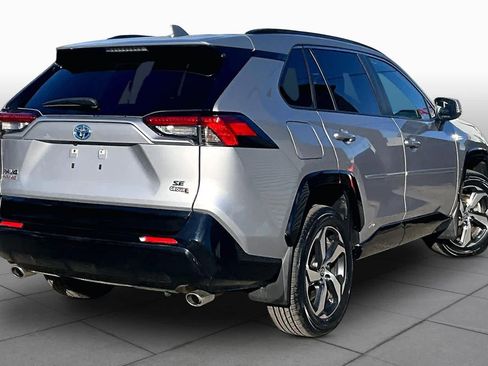 Used 2021 Toyota RAV4 SE w/ Weather & Moonroof Package AWD/4WD image 13