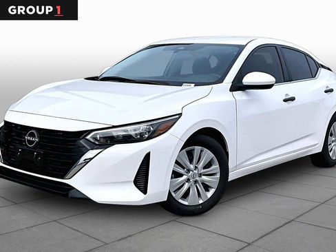 Certified 2025 Nissan Sentra S FWD image 1