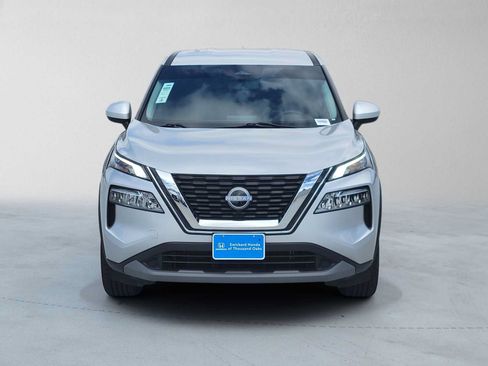 Used 2023 Nissan Rogue SV FWD image 8