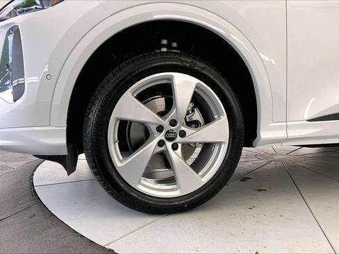 New 2026 Audi Q5 Premium Plus AWD/4WD image 13