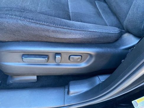 Used 2022 Honda Pilot Sport image 17