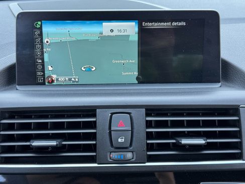 Used 2016 BMW M235i Coupe image 25