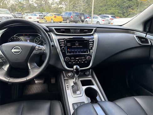 Certified 2024 Nissan Murano SV w/ SV Midnight Edition Package image 27