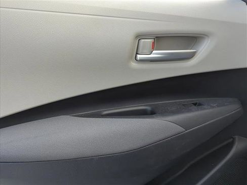 Certified 2021 Toyota Corolla LE image 22