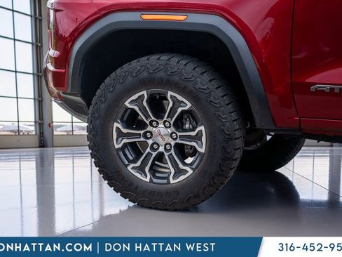 Used 2024 GMC Canyon AT4 AWD/4WD image 36