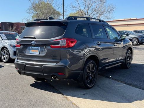 Used 2023 Subaru Ascent Onyx Edition image 7
