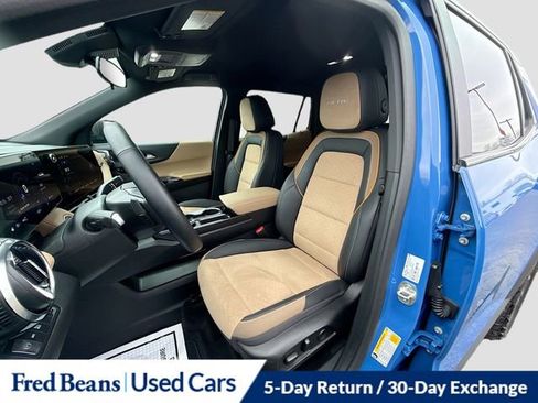Used 2025 Chevrolet Equinox ACTIV AWD/4WD image 22