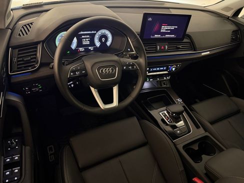 Certified 2025 Audi Q5 e Premium Plus w/ Premium Plus Package AWD/4WD image 4