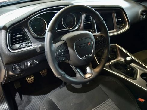 Used 2018 Dodge Challenger R/T Scat Pack RWD image 12