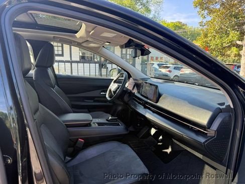Used 2024 Nissan Ariya FWD image 6