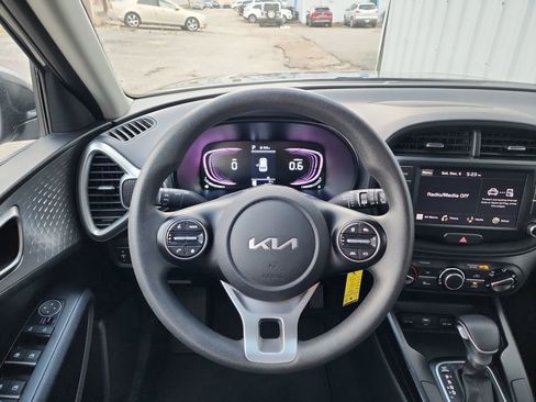 Used 2024 Kia Soul LX w/ Option Group 015 image 18