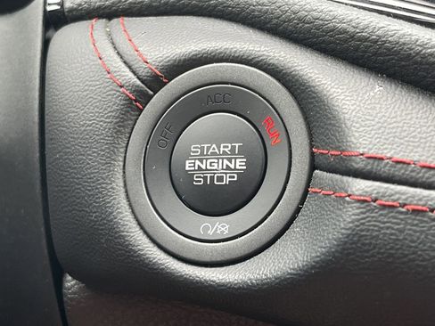 Used 2025 Dodge Durango GT RWD image 7