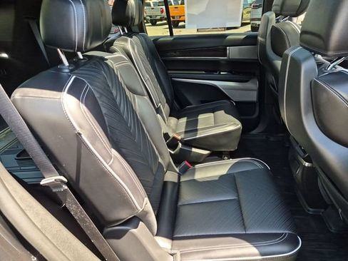 Used 2026 Cadillac Vistiq Platinum w/ LPO, Floor Liner Package AWD/4WD image 28