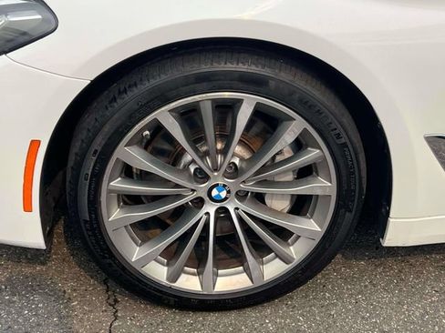 Used 2022 BMW 530i xDrive w/ Convenience Package AWD/4WD image 15