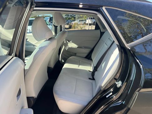 Certified 2024 Hyundai Kona SEL AWD/4WD image 16