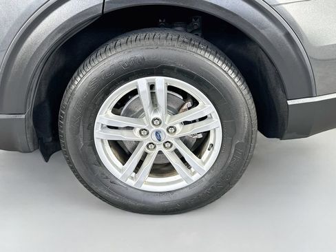 Used 2020 Ford Explorer XLT AWD/4WD image 33