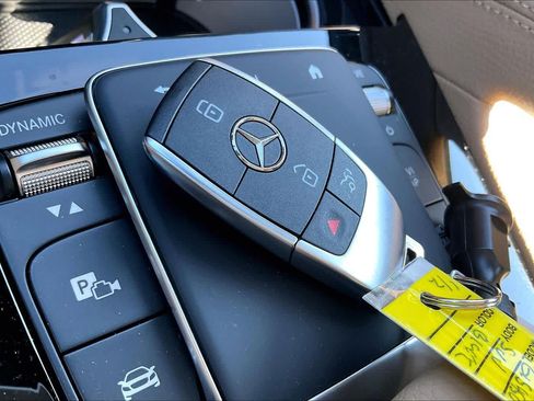 Used 2026 Mercedes-Benz GLS 450 4MATIC image 14