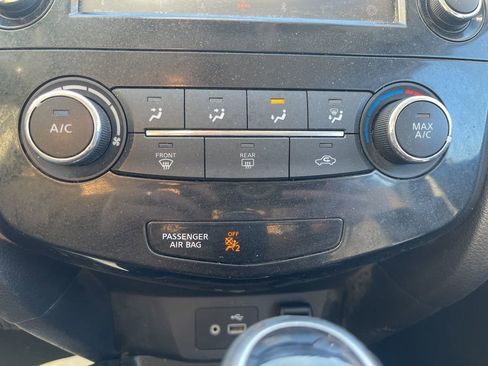 Used 2019 Nissan Rogue Sport S image 26